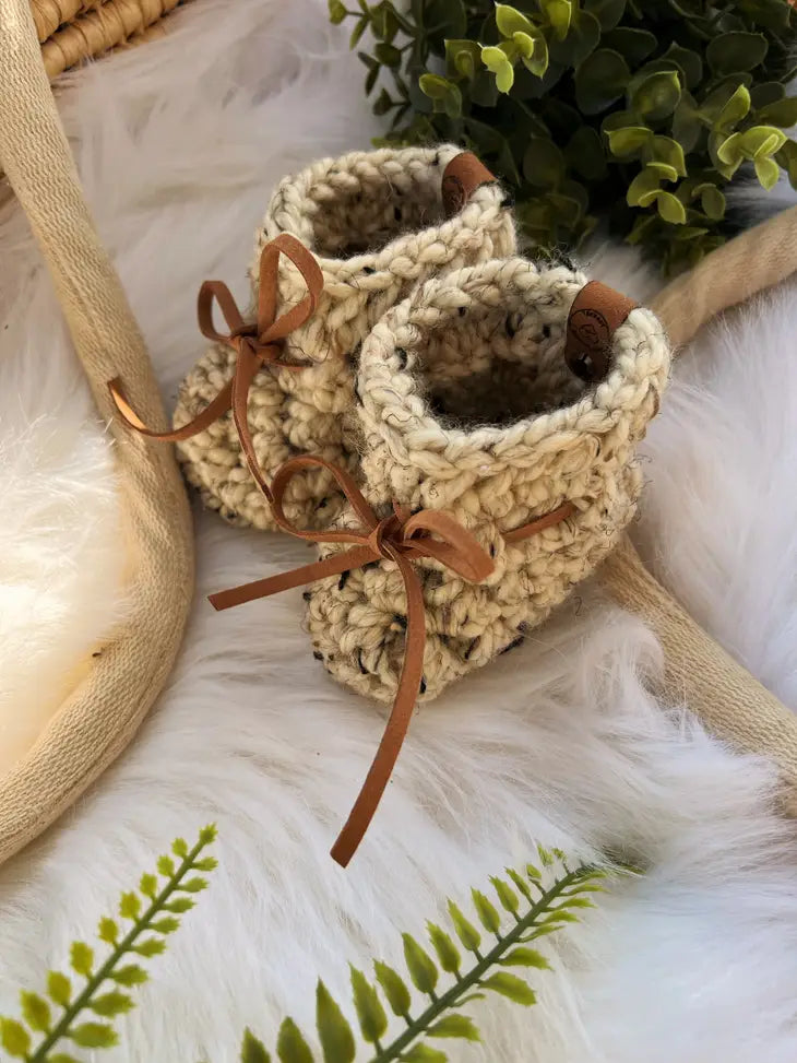 Hart Strings || Crochet Booties