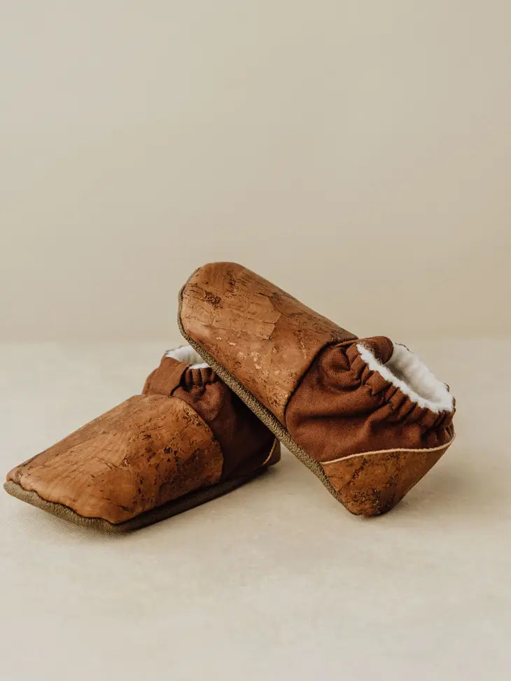 SoftSoul Footwear INC || Rue Cork Shootie Slipper